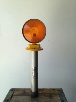 Dietz No 610 amber lens traffic cone light - holds 4 D-cell batteries
