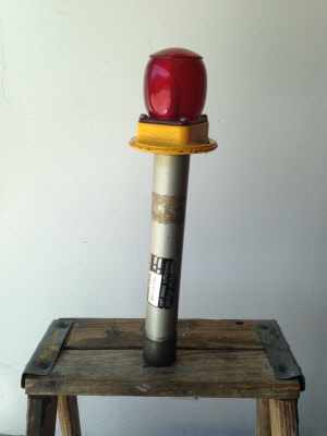 Dietz No 630 red lens traffic cone light - holds 4 D-cell batteries