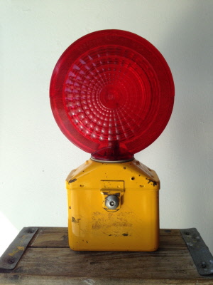 Dietz No 666 red sunburst lens