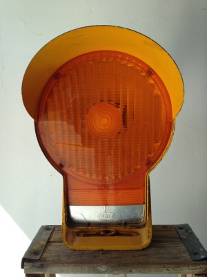 Dietz No 680 amber lens - 110v plug in light w/60 watt bulb